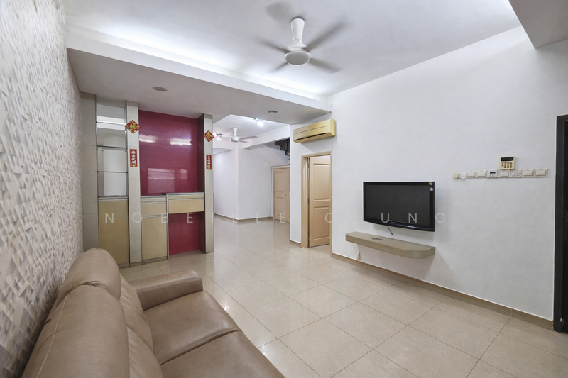 2-storey Terraced House for Sale in Putra Avenue (Subang Jaya) - Nobeille Chung - Living Room - PropertyGuru.com.my