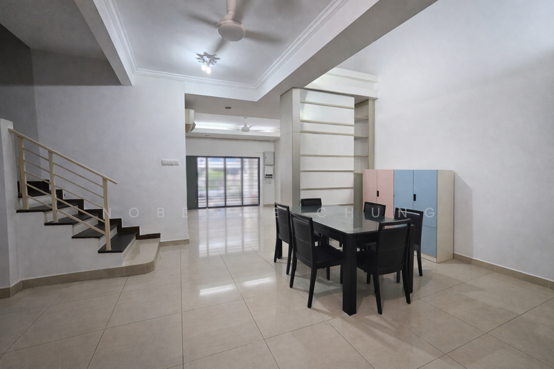 2-storey Terraced House for Sale in Putra Avenue (Subang Jaya) - Nobeille Chung - Living Room - PropertyGuru.com.my