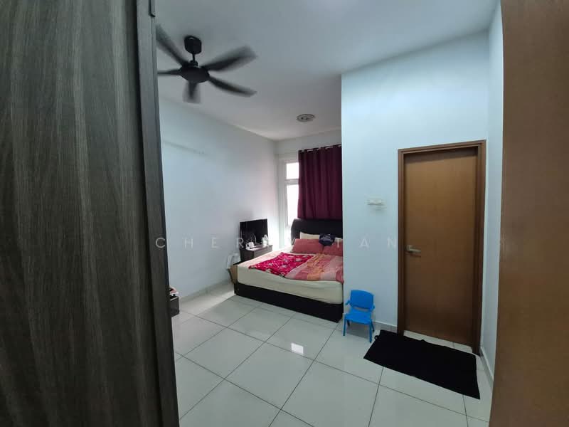 Condominium for Sale at Sri Putramas III / Royal Regent - Cherry Tan - Bedroom - PropertyGuru.com.my