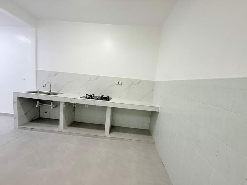 Taman Desa Jaya Johor Bahru untuk Untuk Dijual - RM 448,000, Apr 2026 - Kitchen - PropertyGuru.com.my