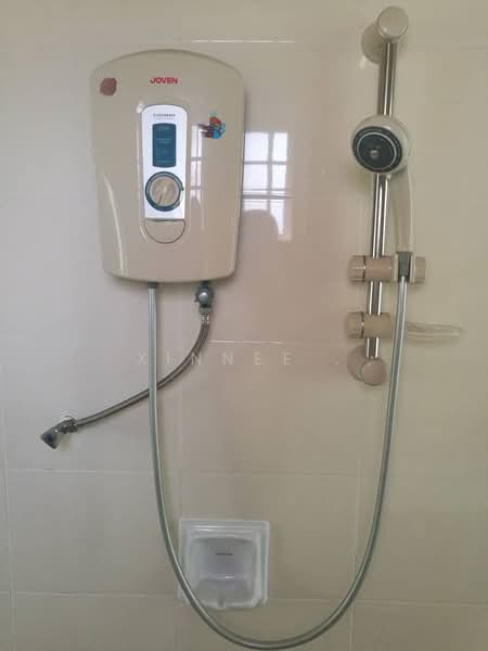 2-storey Terraced House for Sale in Kampung Baru Batu Maung (Batu Maung) - Xinnee . - Bathroom - PropertyGuru.com.my