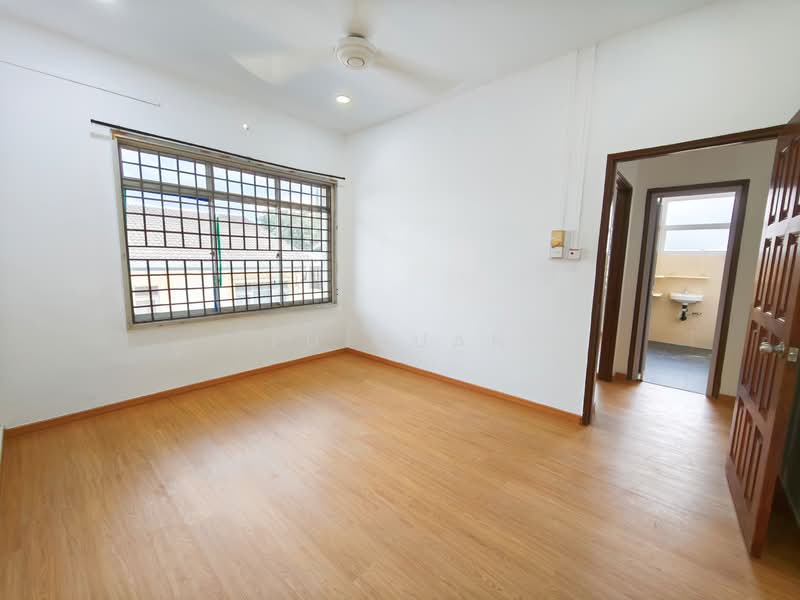 Semi-Detached House for Sale in Taman Pelangi (Johor Bahru) - Fu Guan - PropertyGuru.com.my