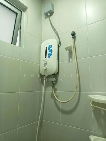 Service Residence for Rent at Meridin Bayvue Serviced Apartment - Hong Leng Khow - PropertyGuru.com.my