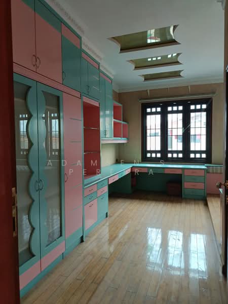 Bungalow for Sale in Seremban (Negeri Sembilan) - Adamsen S. Pereira - Study - PropertyGuru.com.my