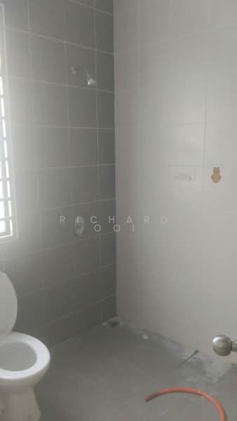 Scarlet untuk Untuk Disewa - RM 1,800 /bulan, Mac 2026 - Bathroom - PropertyGuru.com.my