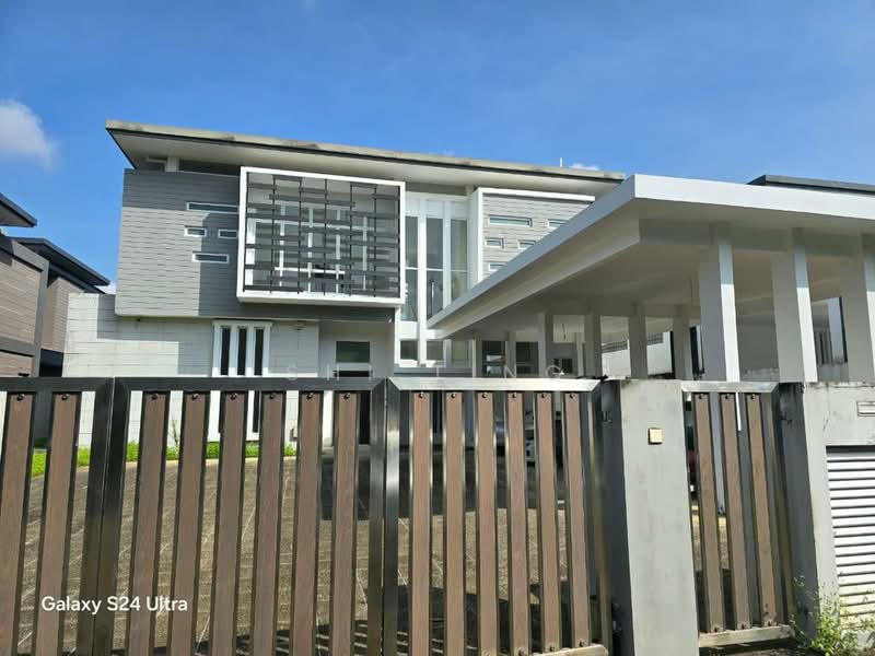 Bungalow for Sale in Bandar Putra (Kulai) - Shi Ting - Exterior - PropertyGuru.com.my