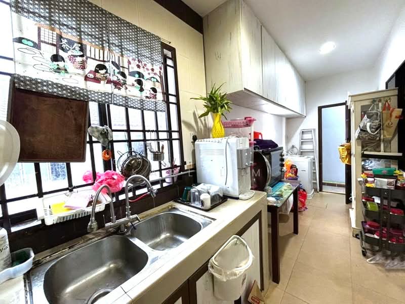 Rumah Teres 1 Tingkat untuk Dijual di Taman Universiti (Skudai) - Karl Lim - Kitchen - PropertyGuru.com.my