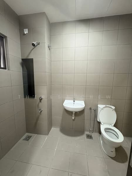 2-storey Terraced House for Rent in Bandar Bukit Raja (Klang) - Theresa Chew - Bathroom - PropertyGuru.com.my