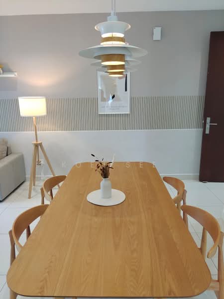 Condominium for Rent at Paraiso Residence @ The Earth - Koei See - Dining Room - PropertyGuru.com.my