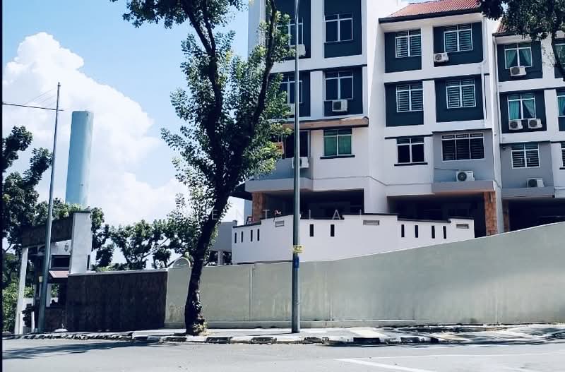 Townhouse for Sale in Jelutong (Penang) - Kent Lai - Exterior - PropertyGuru.com.my
