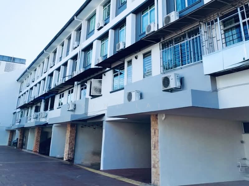 Townhouse for Sale in Jelutong (Penang) - Kent Lai - Exterior - PropertyGuru.com.my