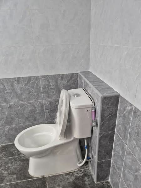 Shop / Office for Rent in Johor Bahru (Johor) - Amber Ma - Bathroom - PropertyGuru.com.my