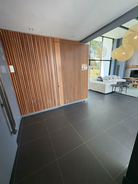 Bungalow for Sale in Leisure Farm (Gelang Patah) - U Hon Kun - Living Room - PropertyGuru.com.my