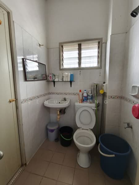 2-storey Terraced House for Sale in Taman Putra Prima (Puchong) - Venus Heng - Bathroom - PropertyGuru.com.my