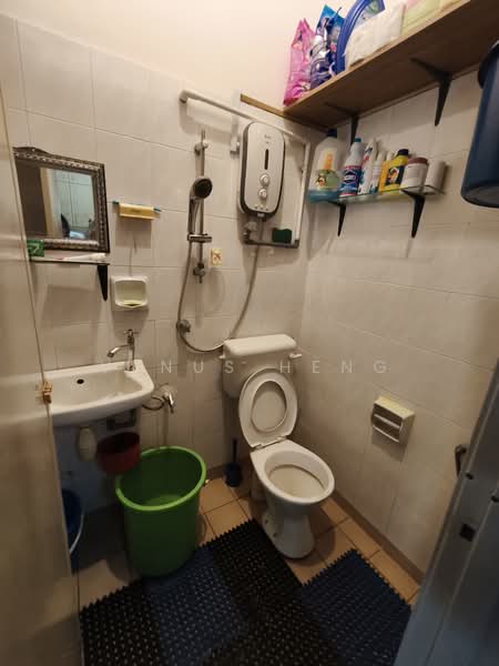 2-storey Terraced House for Sale in Taman Putra Prima (Puchong) - Venus Heng - Bathroom - PropertyGuru.com.my