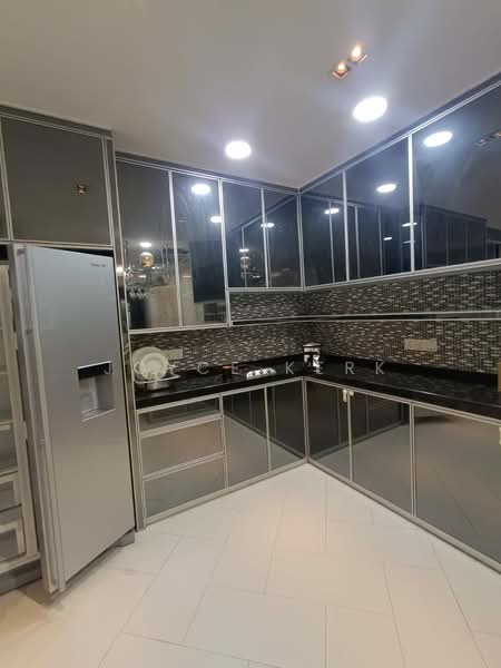 Cluster House for Sale in Rawang (Selangor) - Joyce Kerk - Kitchen - PropertyGuru.com.my