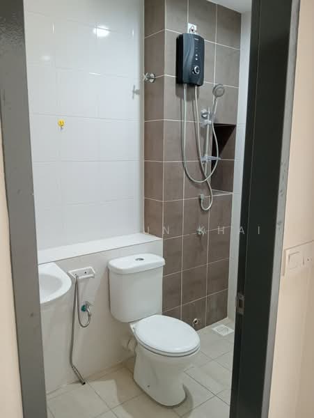 2-storey Terraced House for Rent in Iringan Bayu (Seremban) - Goh Jun Khai - Bathroom - PropertyGuru.com.my