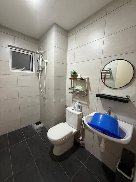 Kediaman Servis untuk Disewa di Residensi Rimbun @ Canopy Hills - Sarah Chee - Bathroom - PropertyGuru.com.my