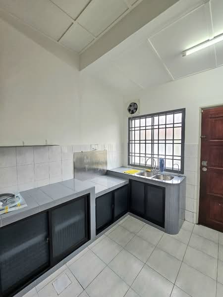 2-storey Terraced House for Rent in Bukit Indah (Iskandar Puteri (Nusajaya)) - Samantha Tang - Kitchen - PropertyGuru.com.my