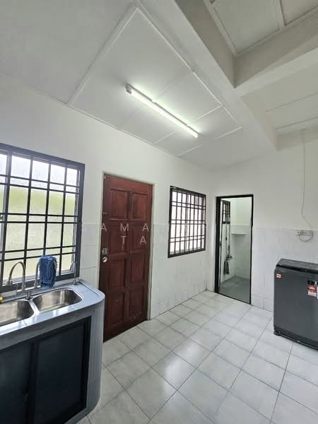 2-storey Terraced House for Rent in Bukit Indah (Iskandar Puteri (Nusajaya)) - Samantha Tang - Kitchen - PropertyGuru.com.my