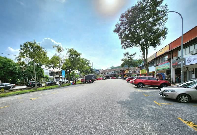 Shop / Office for Rent in Seksyen 8 (Shah Alam) - Muhammad Akram - Exterior - PropertyGuru.com.my