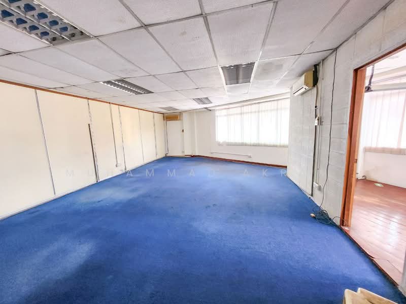 Shop / Office for Rent in Seksyen 8 (Shah Alam) - Muhammad Akram - Interior - PropertyGuru.com.my