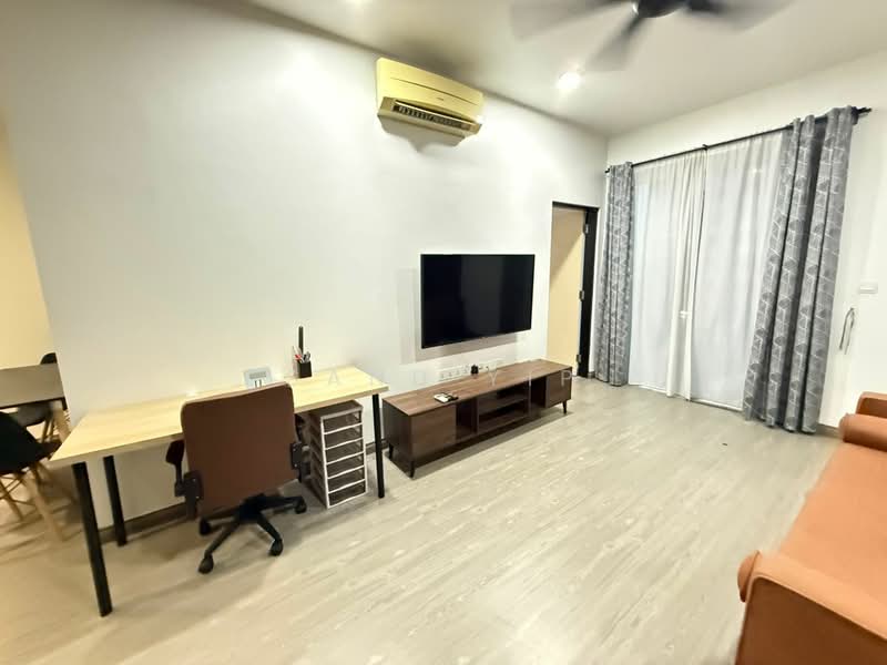 Hijauan Saujana untuk Untuk Disewa - RM 1,900 /bulan, Mac 2026 - Living Room - PropertyGuru.com.my