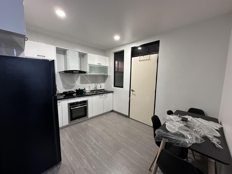 Kondominium untuk Disewa di Hijauan Saujana - Sand Yip - Kitchen - PropertyGuru.com.my