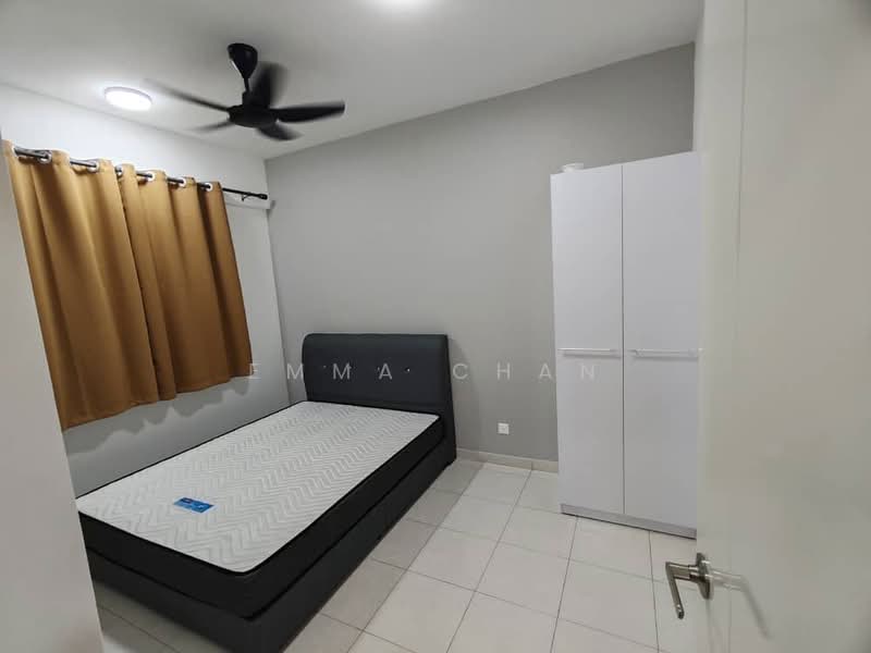 Rumah Flat untuk Disewa di Ideal Residency - Emma Chan - Bedroom - PropertyGuru.com.my