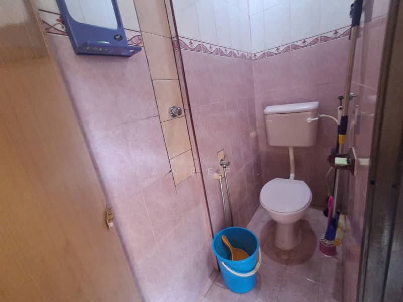 1-storey Terraced House for Sale in Alor Setar (Kedah) - Haneef . - Bathroom - PropertyGuru.com.my