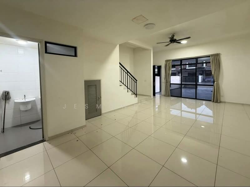 2-storey Terraced House for Rent in Johor Bahru (Johor) - Jesmond Lee - Living Room - PropertyGuru.com.my