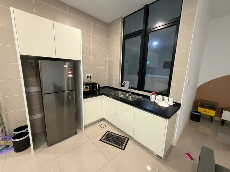 Service Residence for Rent at D'Pristine - Kavin Tan - Kitchen - PropertyGuru.com.my