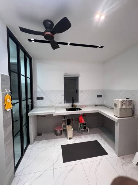 Sky Awani Residensi 3 untuk Untuk Disewa - RM 1,800 /bulan, Mac 2026 - PropertyGuru.com.my