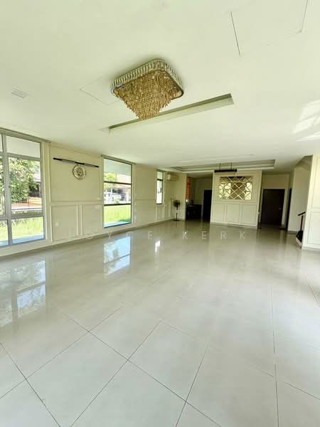 Bungalow for Sale in Rawang (Selangor) - Joyce Kerk - Living Room - PropertyGuru.com.my
