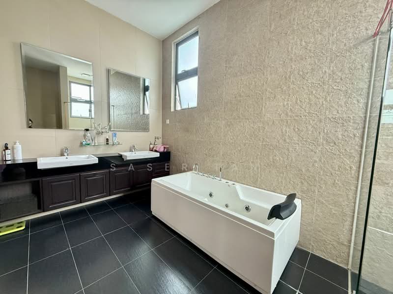 Rumah Banglo untuk Dijual di Johor Bahru (Johor) - SASER TAN. - Bathroom - PropertyGuru.com.my