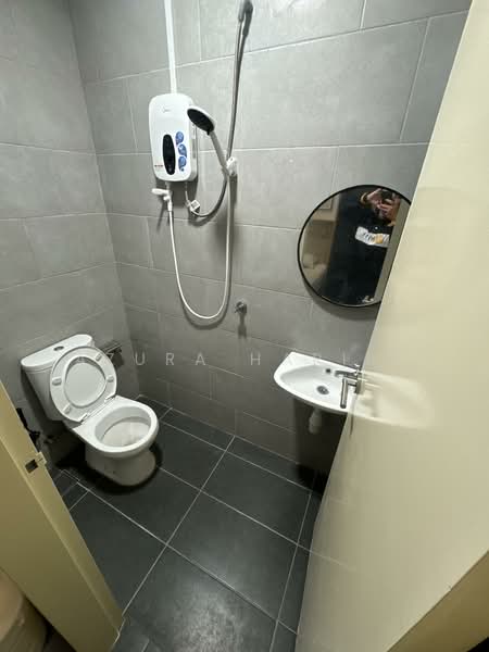 Service Residence for Rent at Meta City - Azura Hariri - Bathroom - PropertyGuru.com.my