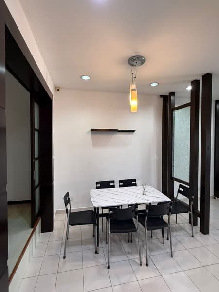 Setia Indah untuk Untuk Disewa - RM 2,300 /bulan, Mac 2026 - Dining Room - PropertyGuru.com.my
