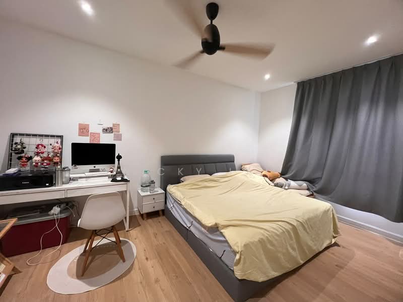 3-storey Terraced House for Sale in Tamansari (Rawang) - Nicky Lai - Bedroom - PropertyGuru.com.my
