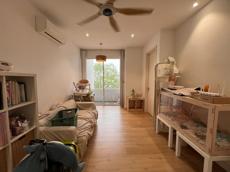 3-storey Terraced House for Sale in Tamansari (Rawang) - Nicky Lai - Living Room - PropertyGuru.com.my