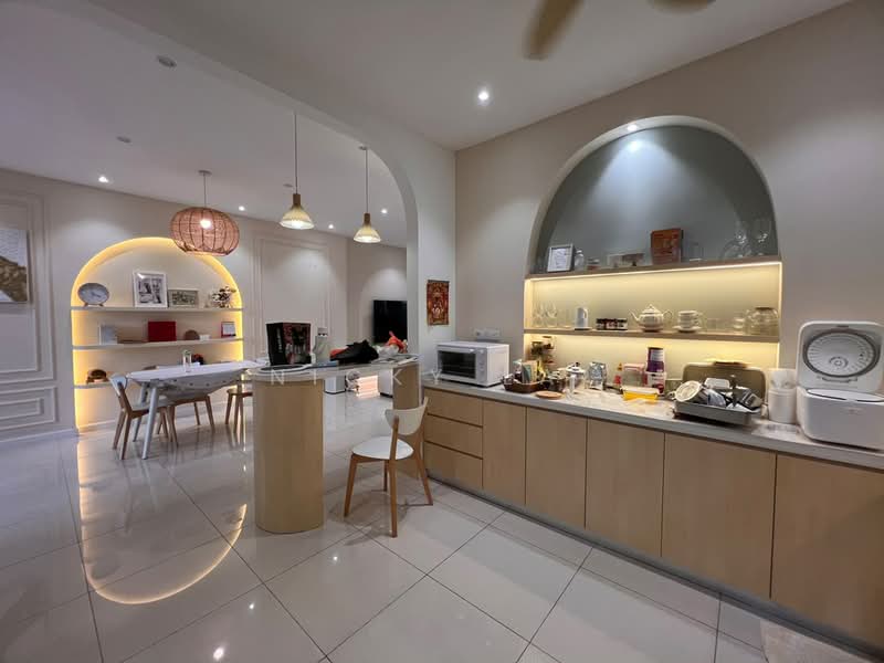 3-storey Terraced House for Sale in Tamansari (Rawang) - Nicky Lai - Kitchen - PropertyGuru.com.my
