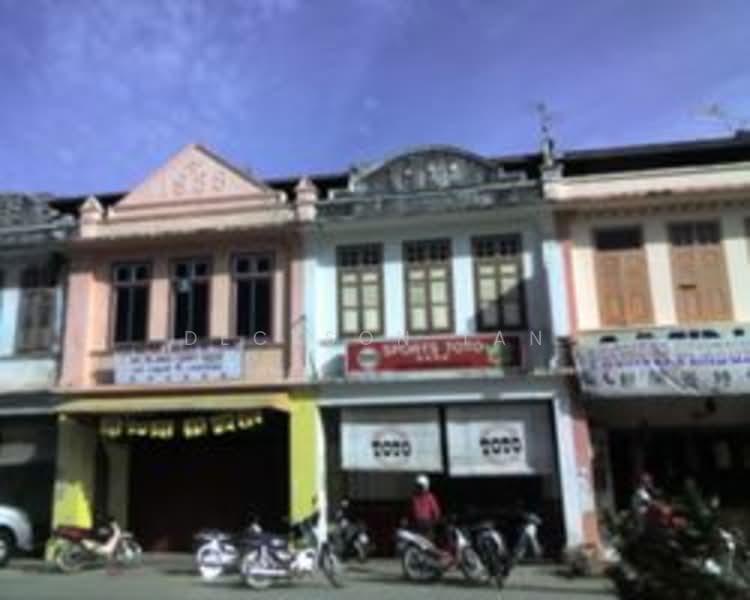 Shop for Rent in Sungai Pelek (Sepang) - Deckson Tan - Exterior - PropertyGuru.com.my