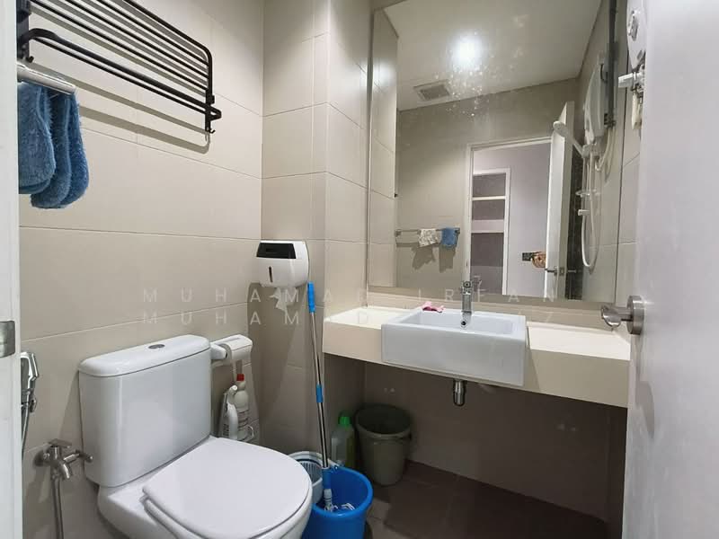 Service Residence for Rent at Hyde Tower - Muhamad Irfan Muhamad Hafiz - Bathroom - PropertyGuru.com.my