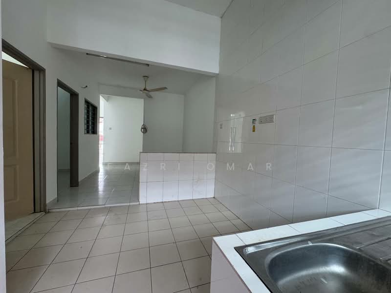 Bandar Bukit Raja untuk Untuk Dijual - RM 450,000, Mac 2026 - Kitchen - PropertyGuru.com.my