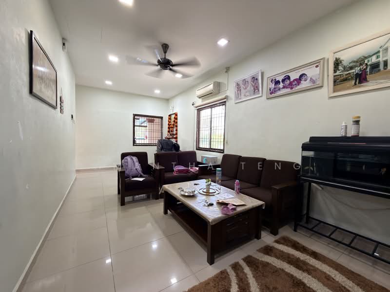 1-storey Terraced House for Sale in Taman Puteri Wangsa (Ulu Tiram) - Samantha Teng - Living Room - PropertyGuru.com.my