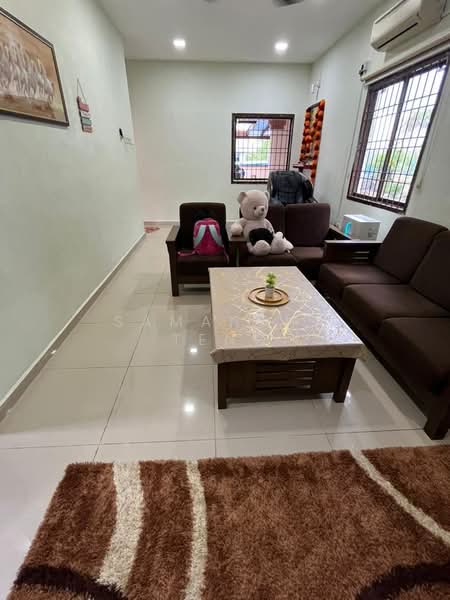 1-storey Terraced House for Sale in Taman Puteri Wangsa (Ulu Tiram) - Samantha Teng - Living Room - PropertyGuru.com.my