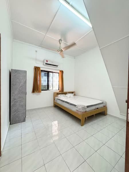Rumah Berkembar untuk Dijual di Taman Serene (Johor Bahru) - Michelle Fong - Bedroom - PropertyGuru.com.my