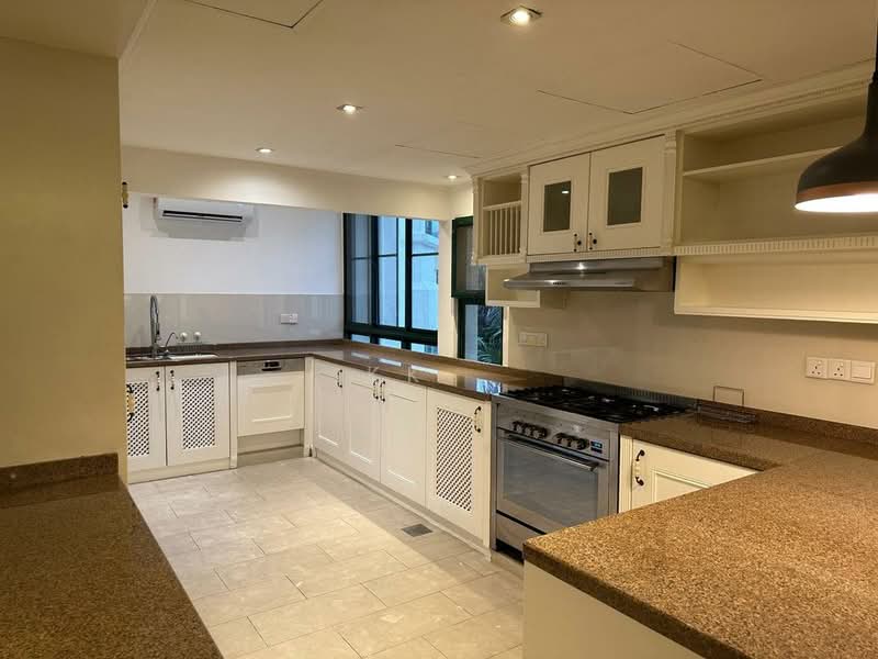 Sri Murni untuk Untuk Dijual - RM 1,300,000, Mac 2026 - Kitchen - PropertyGuru.com.my