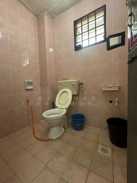 Seksyen 23 untuk Untuk Dijual - RM 530,000, Apr 2026 - Bathroom - PropertyGuru.com.my