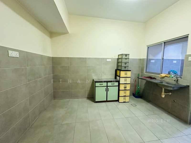 2-storey Terraced House for Rent in Bandar Bukit Raja (Klang) - Ethan Chua - Kitchen - PropertyGuru.com.my