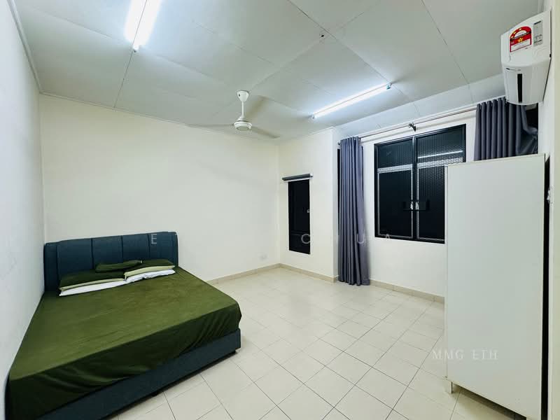 2-storey Terraced House for Rent in Bandar Bukit Raja (Klang) - Ethan Chua - Bedroom - PropertyGuru.com.my